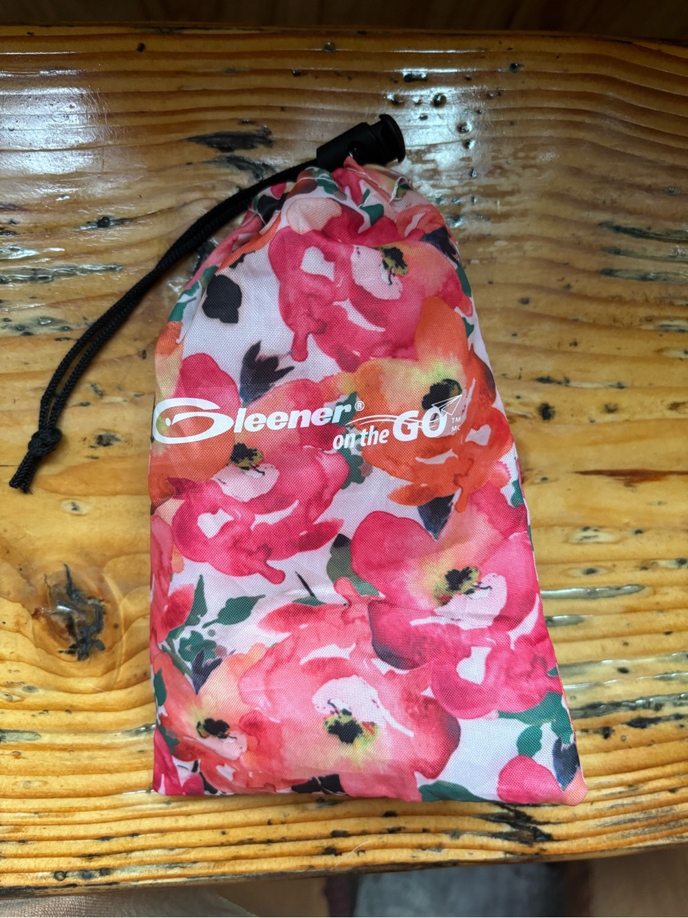 Gleener on the Go! Travel sweater brush